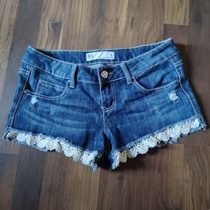 Womens RSQ jean shorts cali crochet